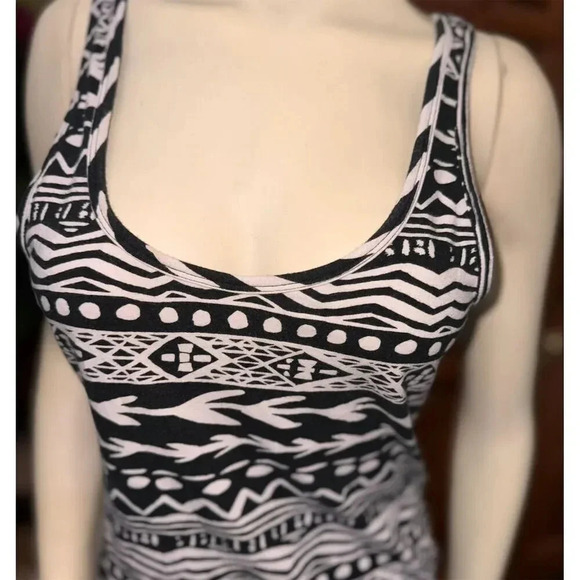 Victoria's Secret PINK Women's Tribal Aztec Print Bodycon Mini Dress M Black - Picture 7 of 10